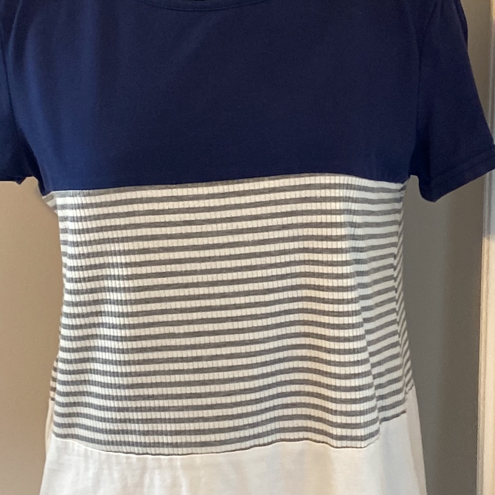 Shein Ladies Tunic in navy with gray stripes, Size Small EUC gently worn - Picture 3 of 7